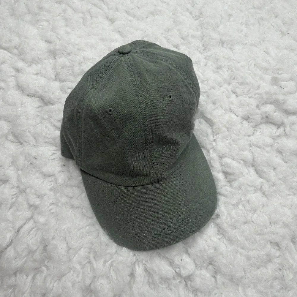 Lululemon Classic Ball Cap Strap Back Women's L / XL Rare Eucalyptus Color!! New